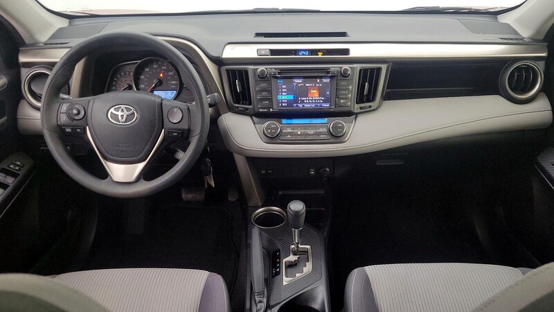 2014 Toyota RAV4 XLE 9