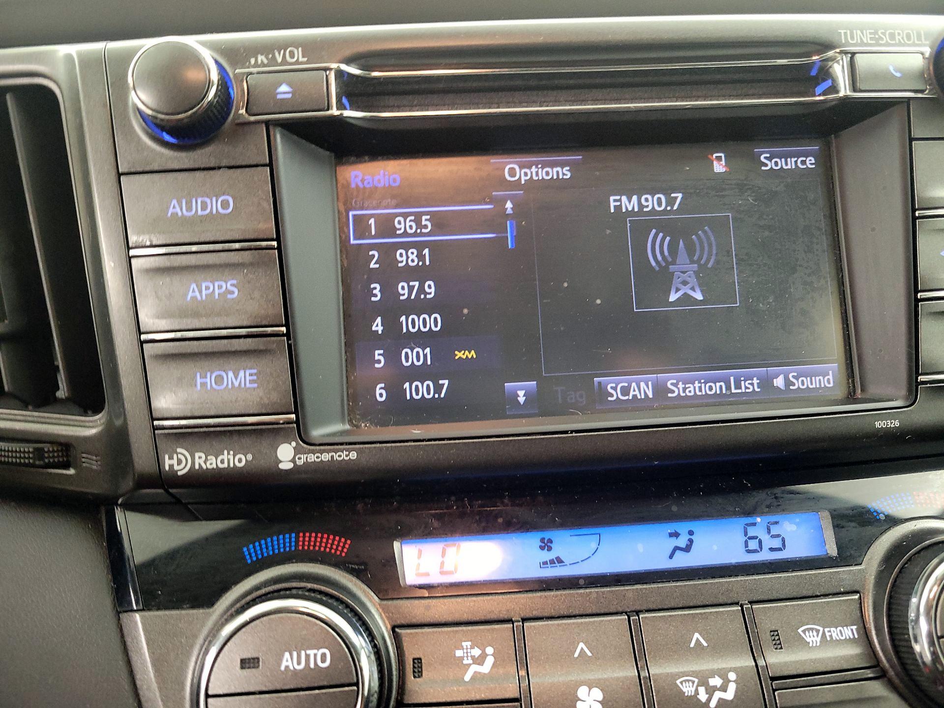 Thumbnail: 2015 Toyota RAV4 - 12
