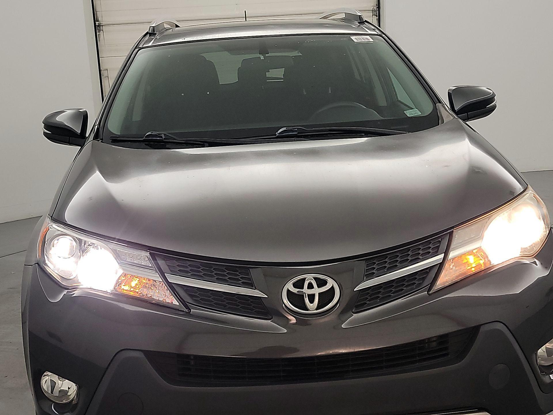 Thumbnail: 2015 Toyota RAV4 - 2
