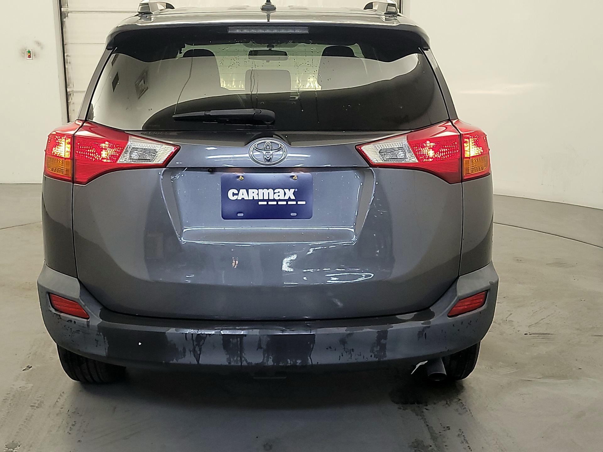 Thumbnail: 2015 Toyota RAV4 - 6