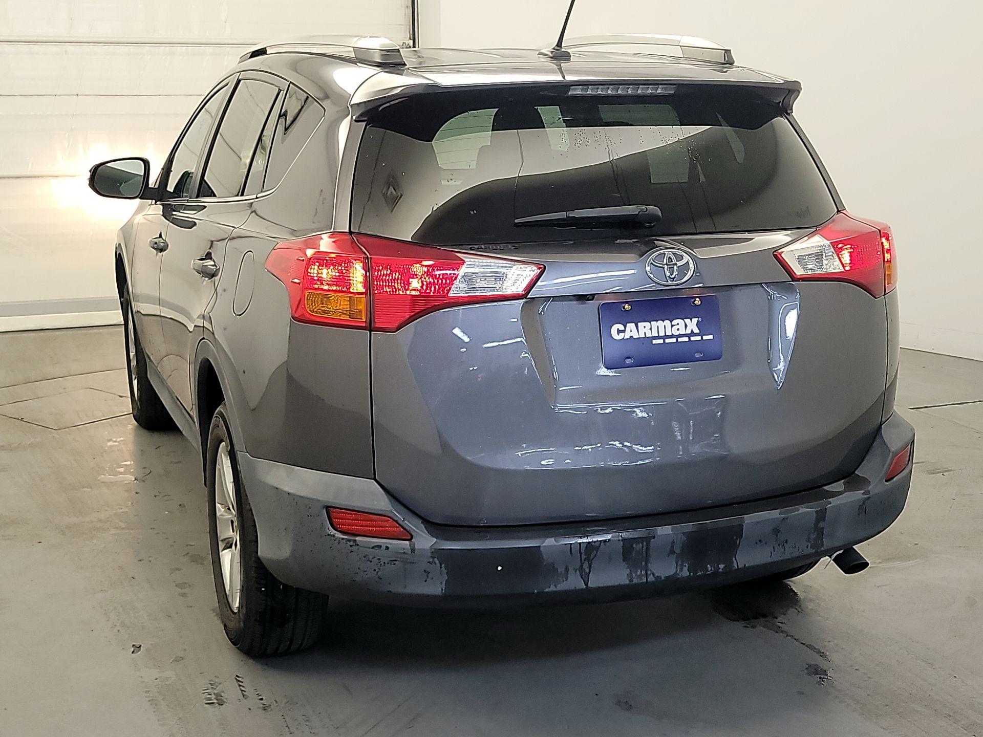 Thumbnail: 2015 Toyota RAV4 - 7