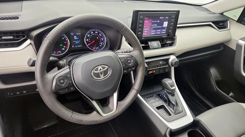 2021 Toyota RAV4 XLE Premium 9