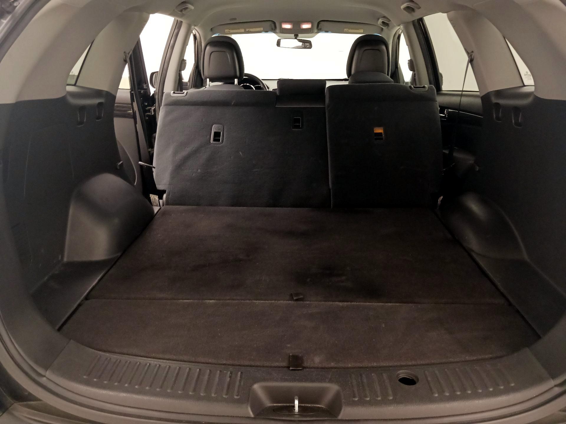 Thumbnail: 2013 Kia Sorento - 20