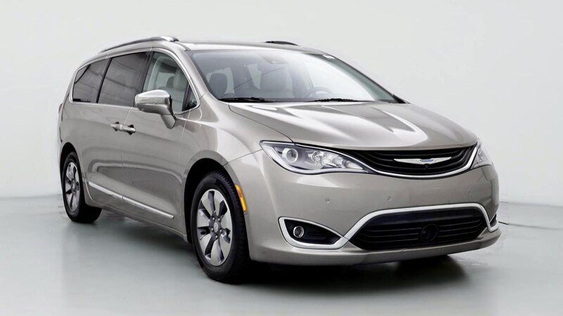 2018 Chrysler Pacifica Hybrid Limited Hero Image