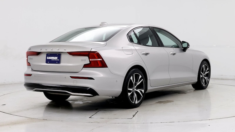 2024 Volvo S60 B5 Plus 8