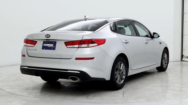 2019 Kia Optima LX 8