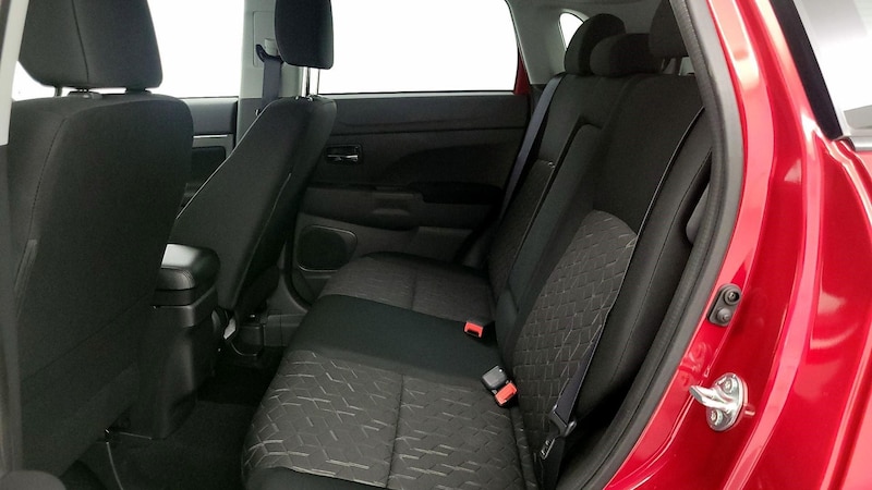 2024 Mitsubishi Outlander Sport ES 19