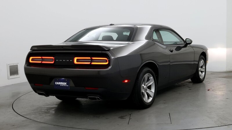 2022 Dodge Challenger SXT 8