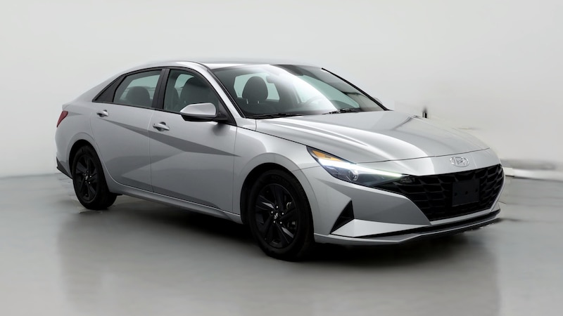 2021 Hyundai Elantra SEL Hero Image