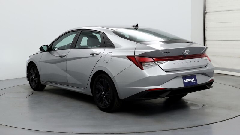 2021 Hyundai Elantra SEL 2