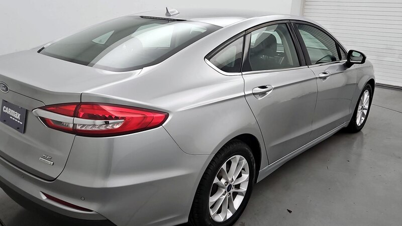 2020 Ford Fusion SE 5