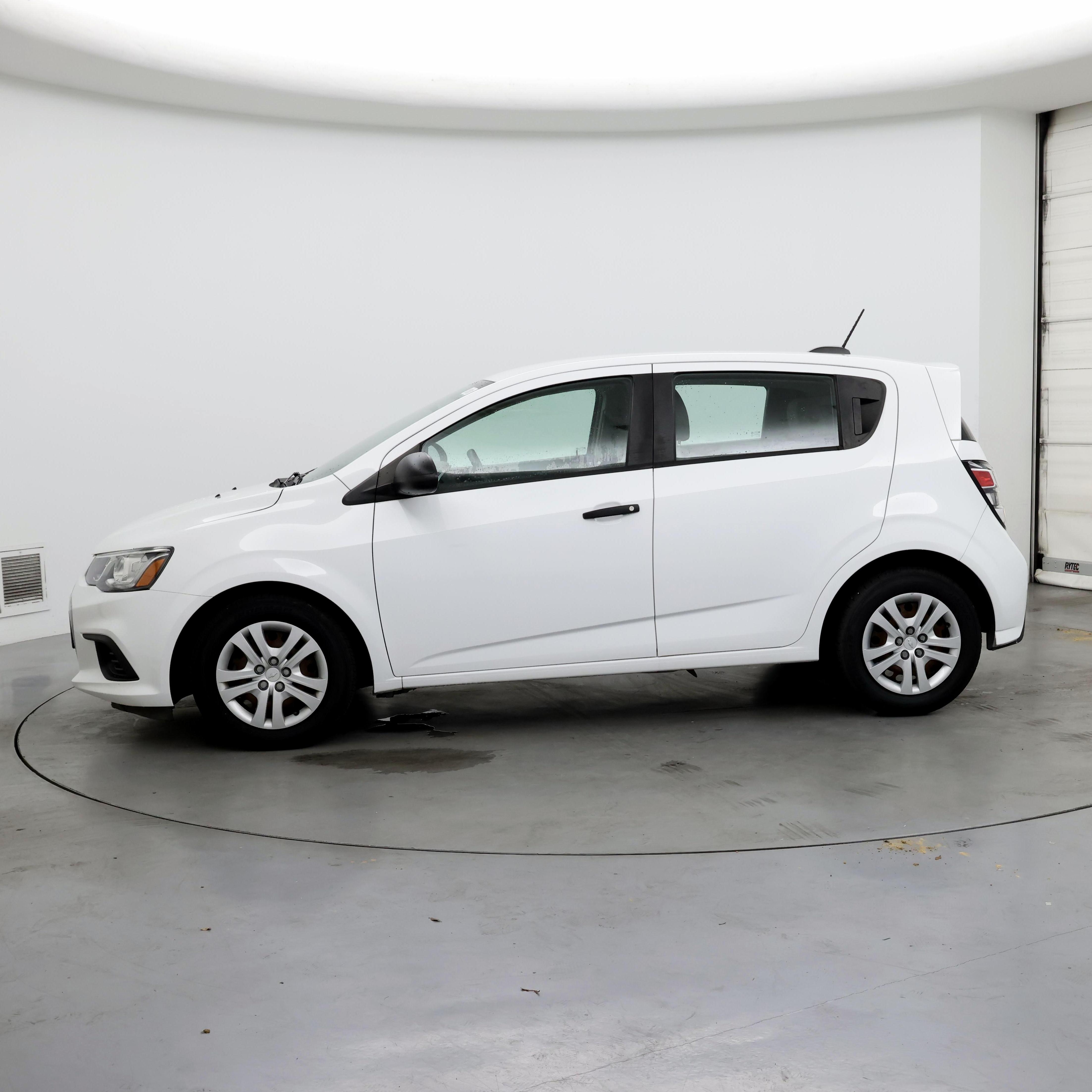 Thumbnail: 2020 Chevrolet Sonic - 3