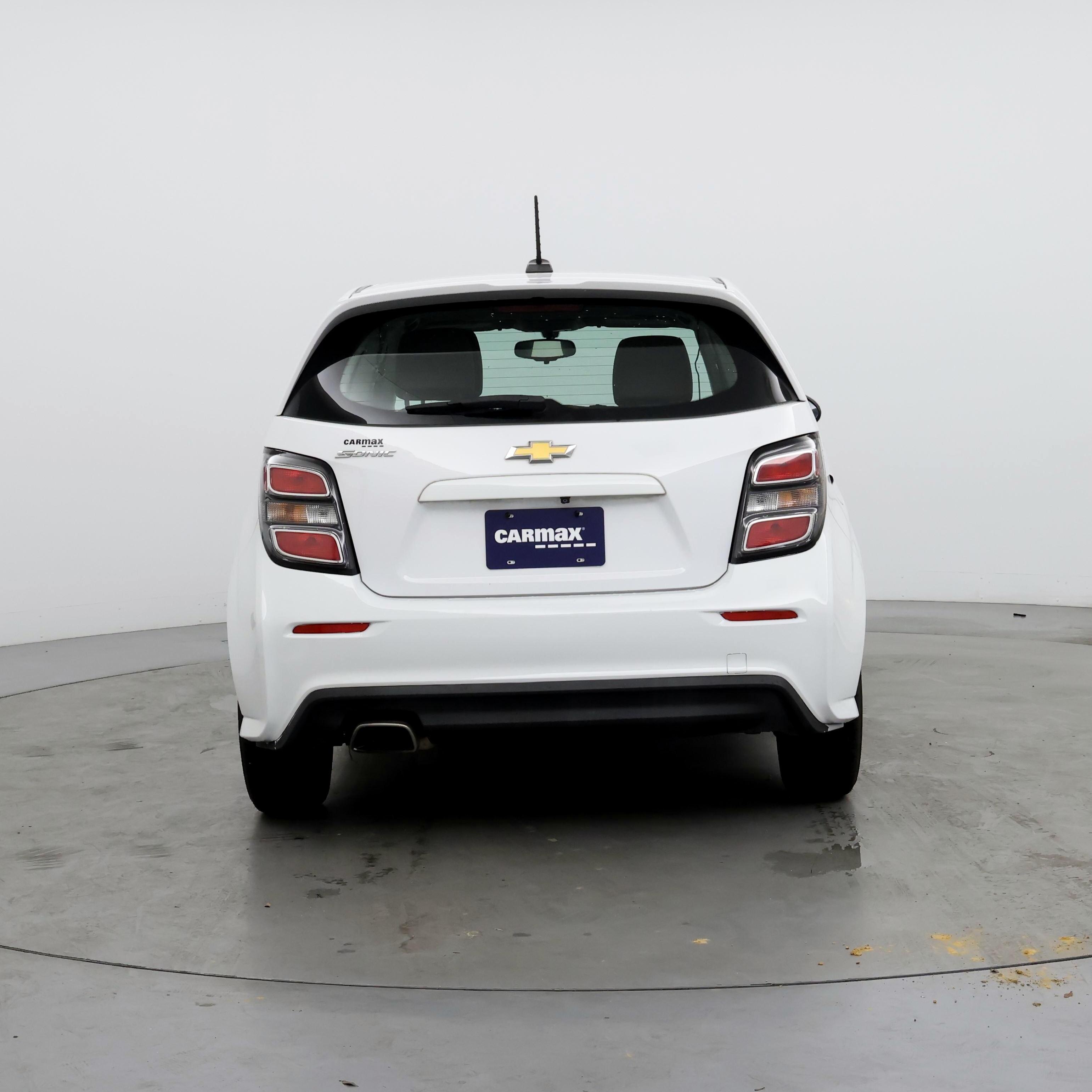 Thumbnail: 2020 Chevrolet Sonic - 6