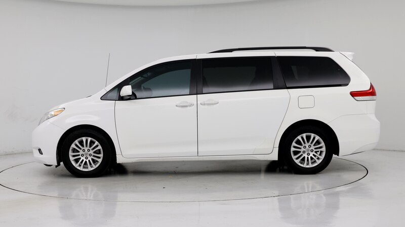 2014 Toyota Sienna XLE 3