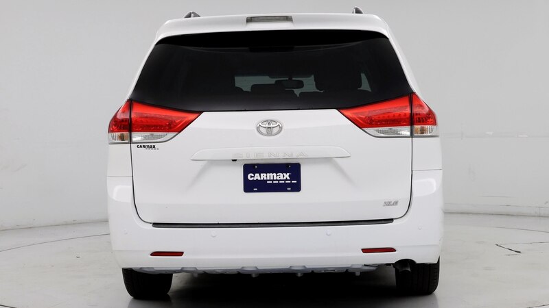 2014 Toyota Sienna XLE 6