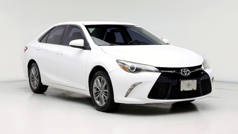 2017 Toyota Camry SE Hero Image