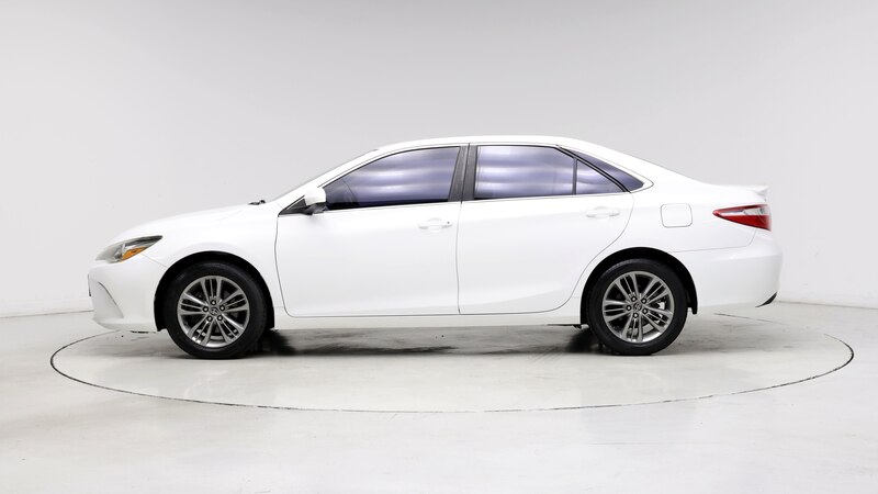 2017 Toyota Camry SE 3