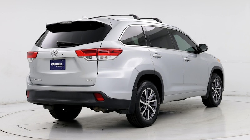 2017 Toyota Highlander XLE 8