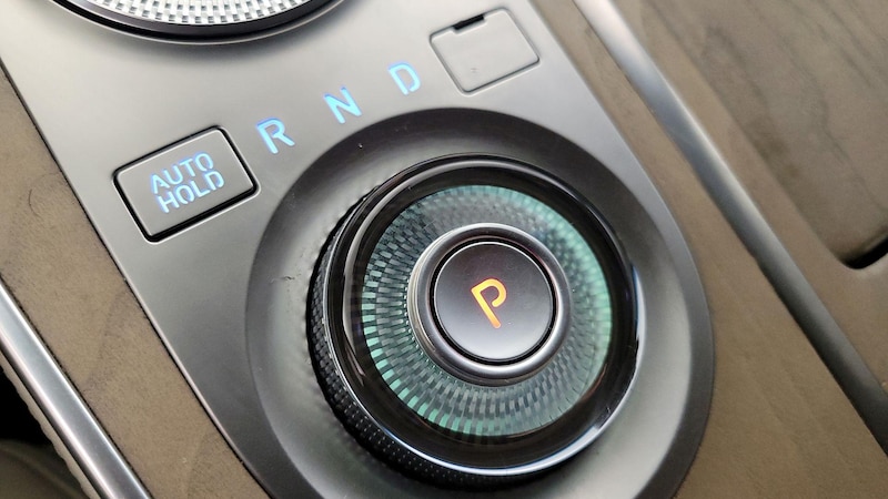 2021 Genesis GV80  18