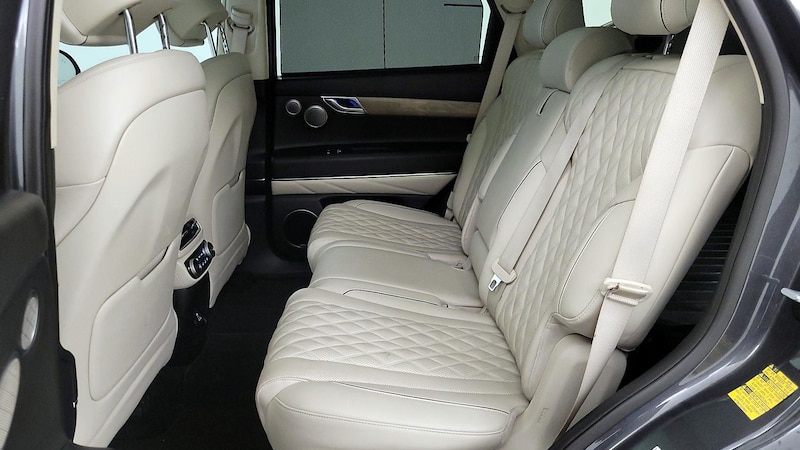 2021 Genesis GV80  21