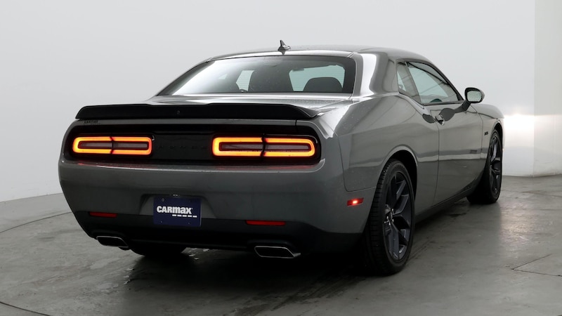 2023 Dodge Challenger R/T 8