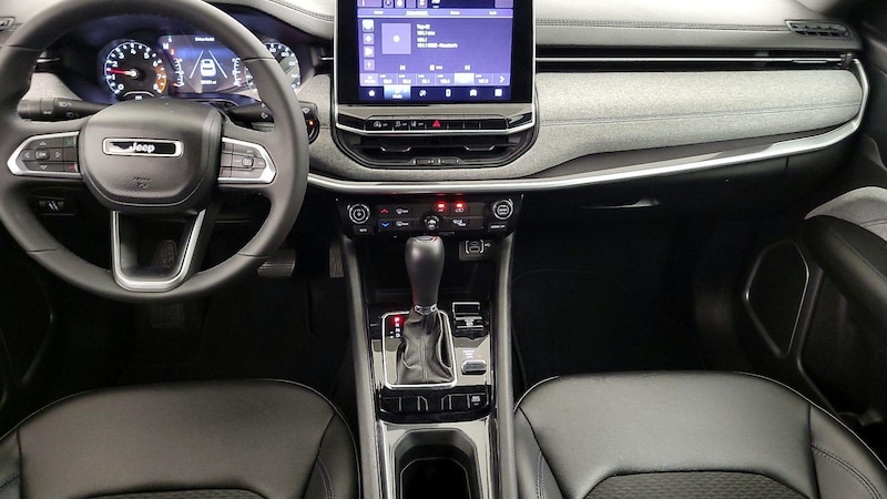 2023 Jeep Compass Latitude 9