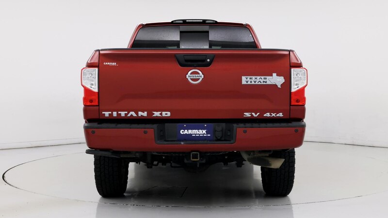 2019 Nissan Titan SV 6