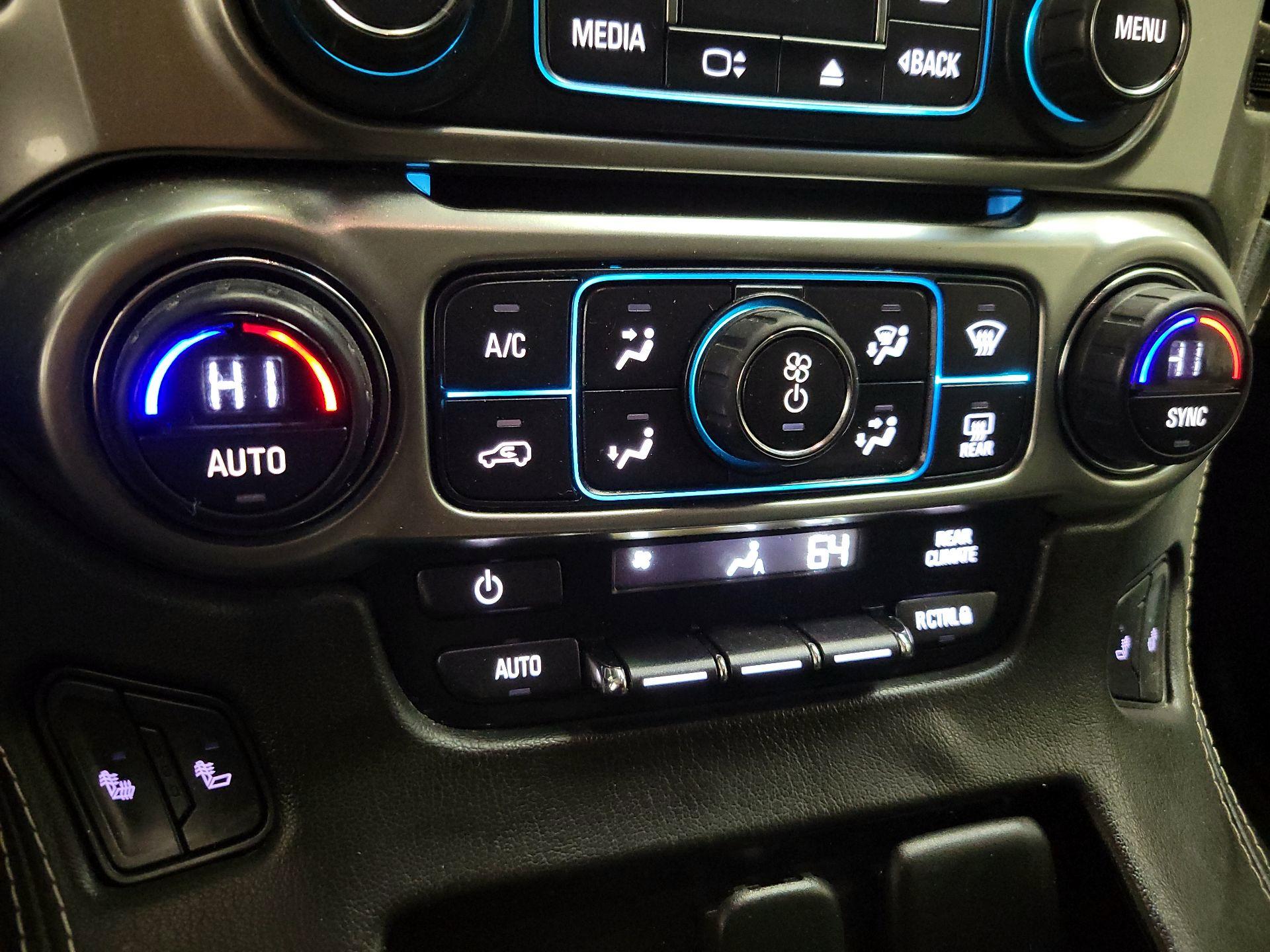 Thumbnail: 2015 Chevrolet Tahoe - 16