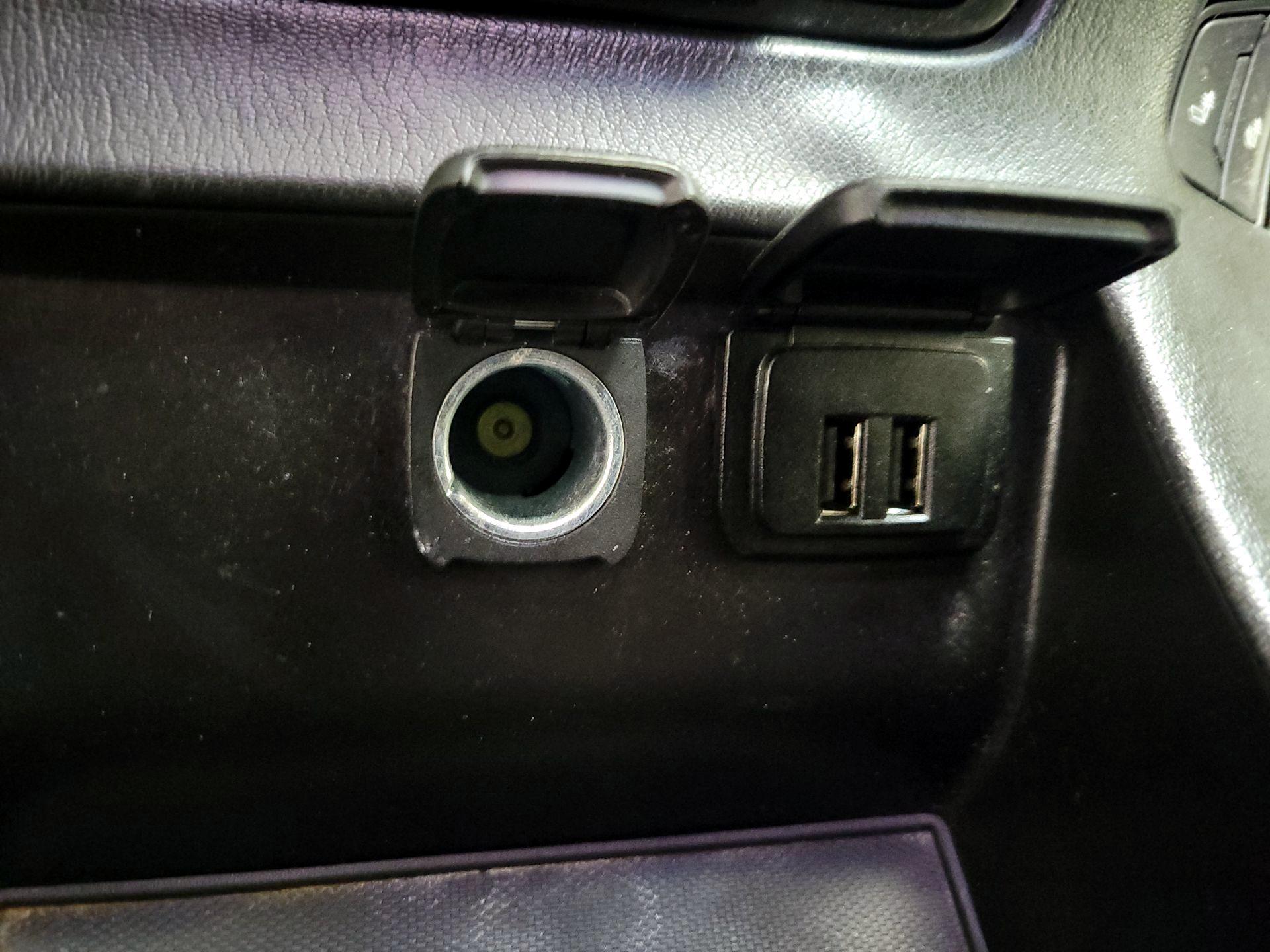 Thumbnail: 2015 Chevrolet Tahoe - 18