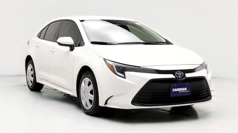 2024 Toyota Corolla LE Hero Image