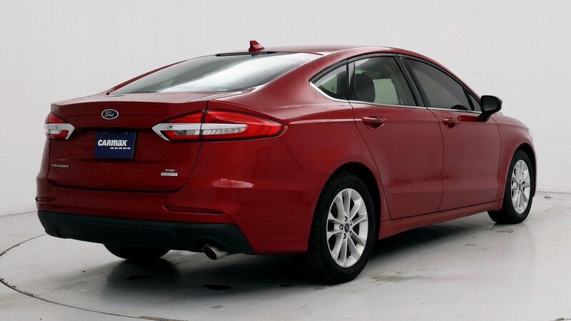 2020 Ford Fusion SE 8