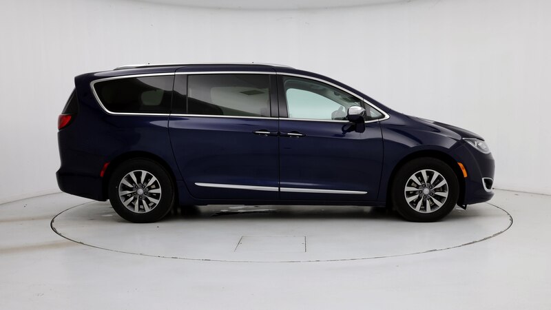 2019 Chrysler Pacifica Hybrid Limited 7