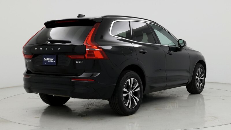 2023 Volvo XC60 B5 Core 8