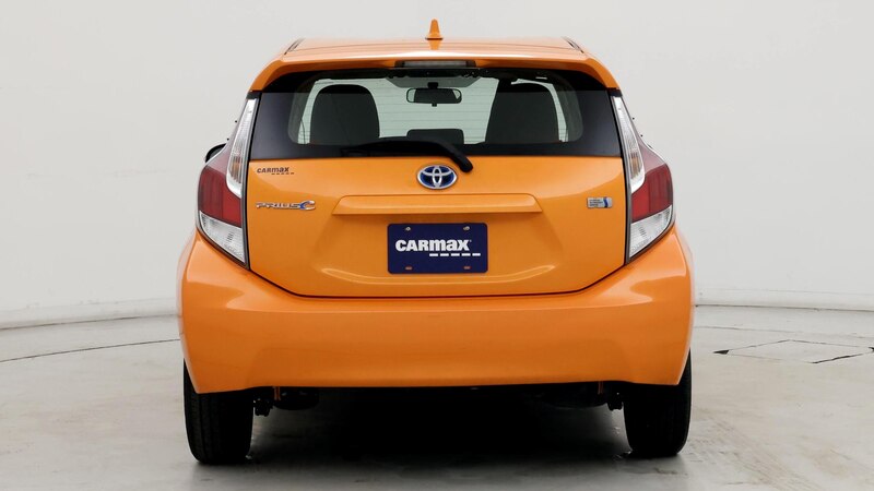 2015 Toyota Prius c Three 6