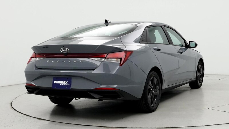 2022 Hyundai Elantra SEL 8