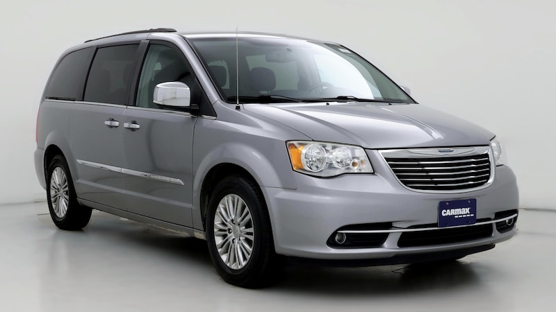 2015 Chrysler Town & Country Touring Hero Image