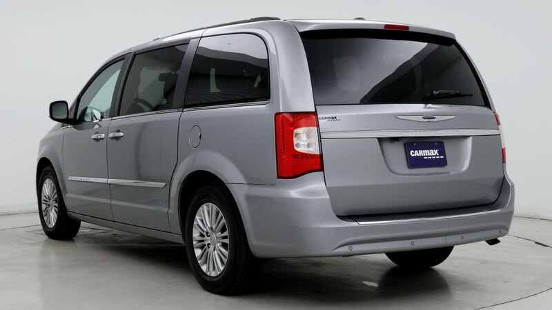 2015 Chrysler Town & Country Touring 2