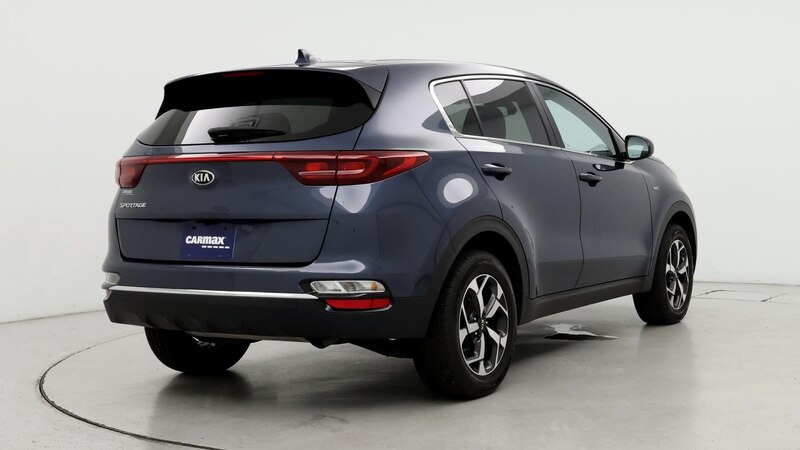 2022 Kia Sportage LX 8