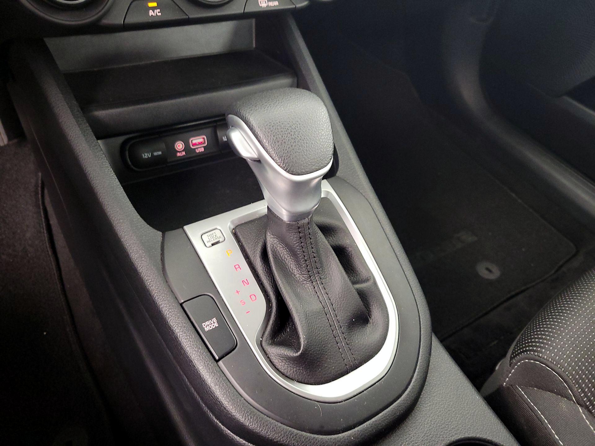 Thumbnail: 2021 Kia Forte - 17