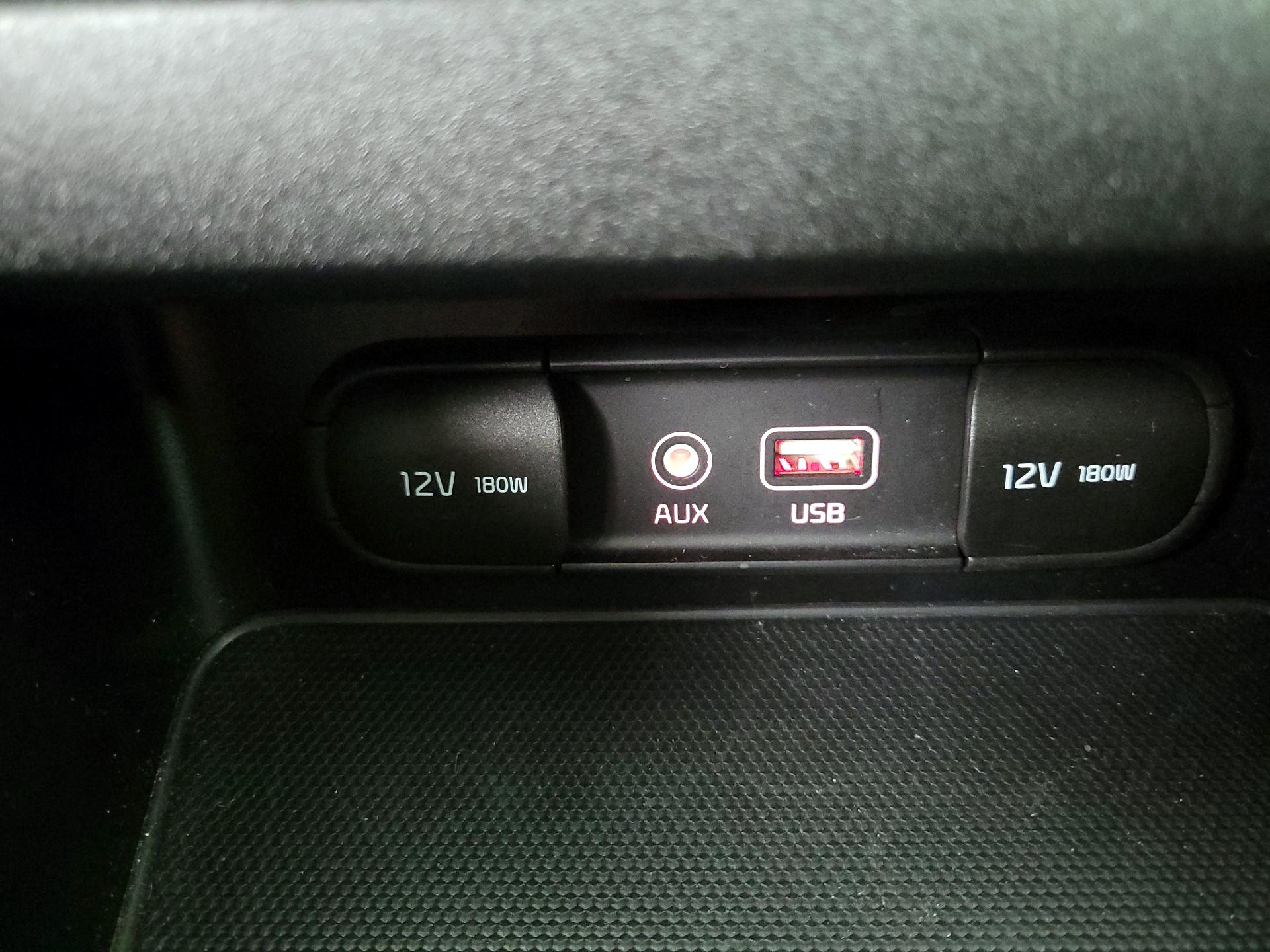 Thumbnail: 2021 Kia Forte - 18