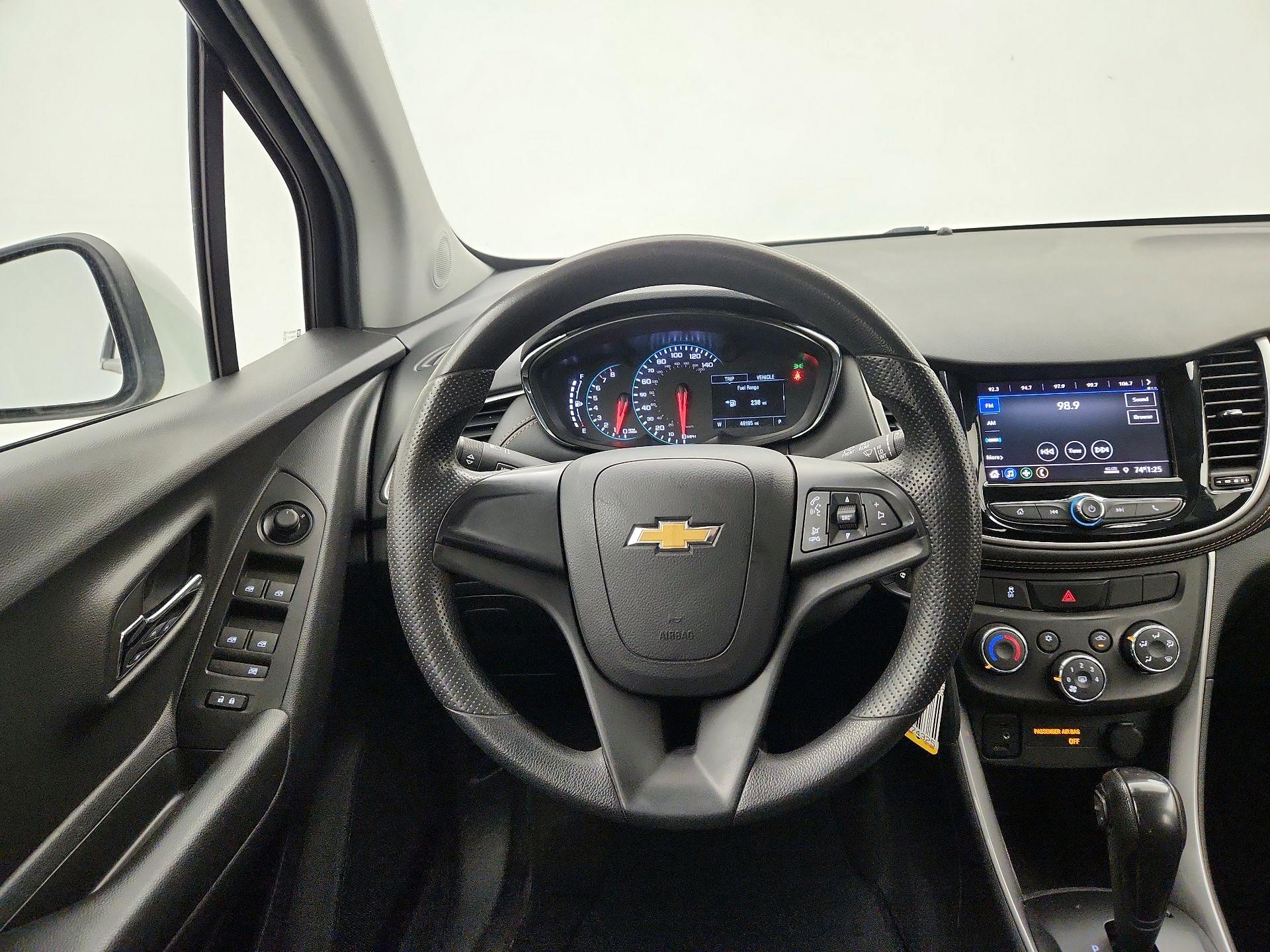 Thumbnail: 2021 Chevrolet Trax - 10