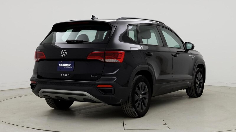 2022 Volkswagen Taos S 8