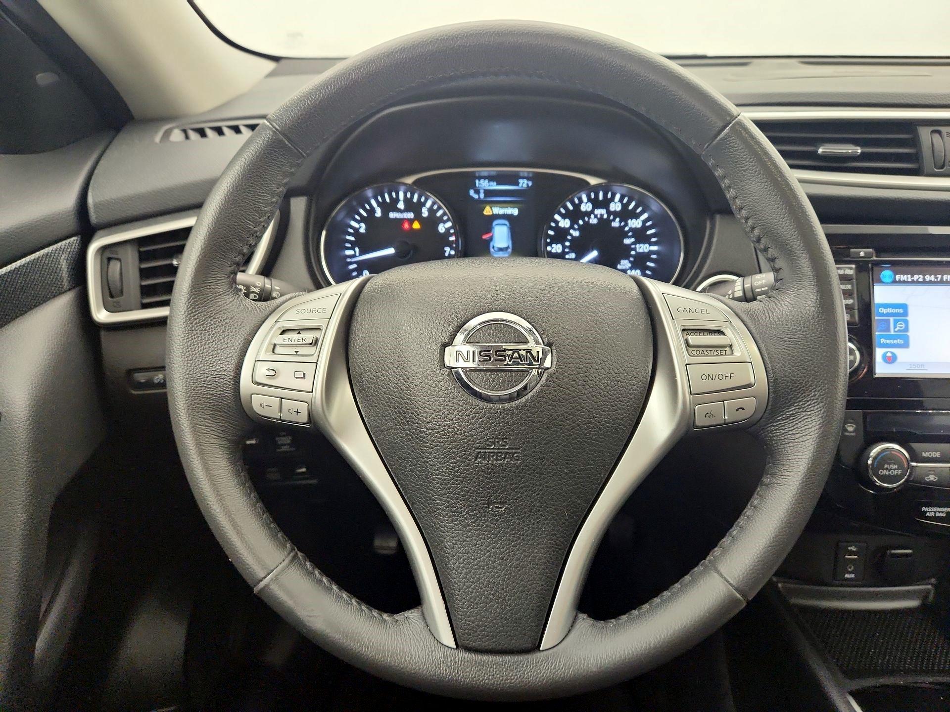 Thumbnail: 2015 Nissan Rogue - 10