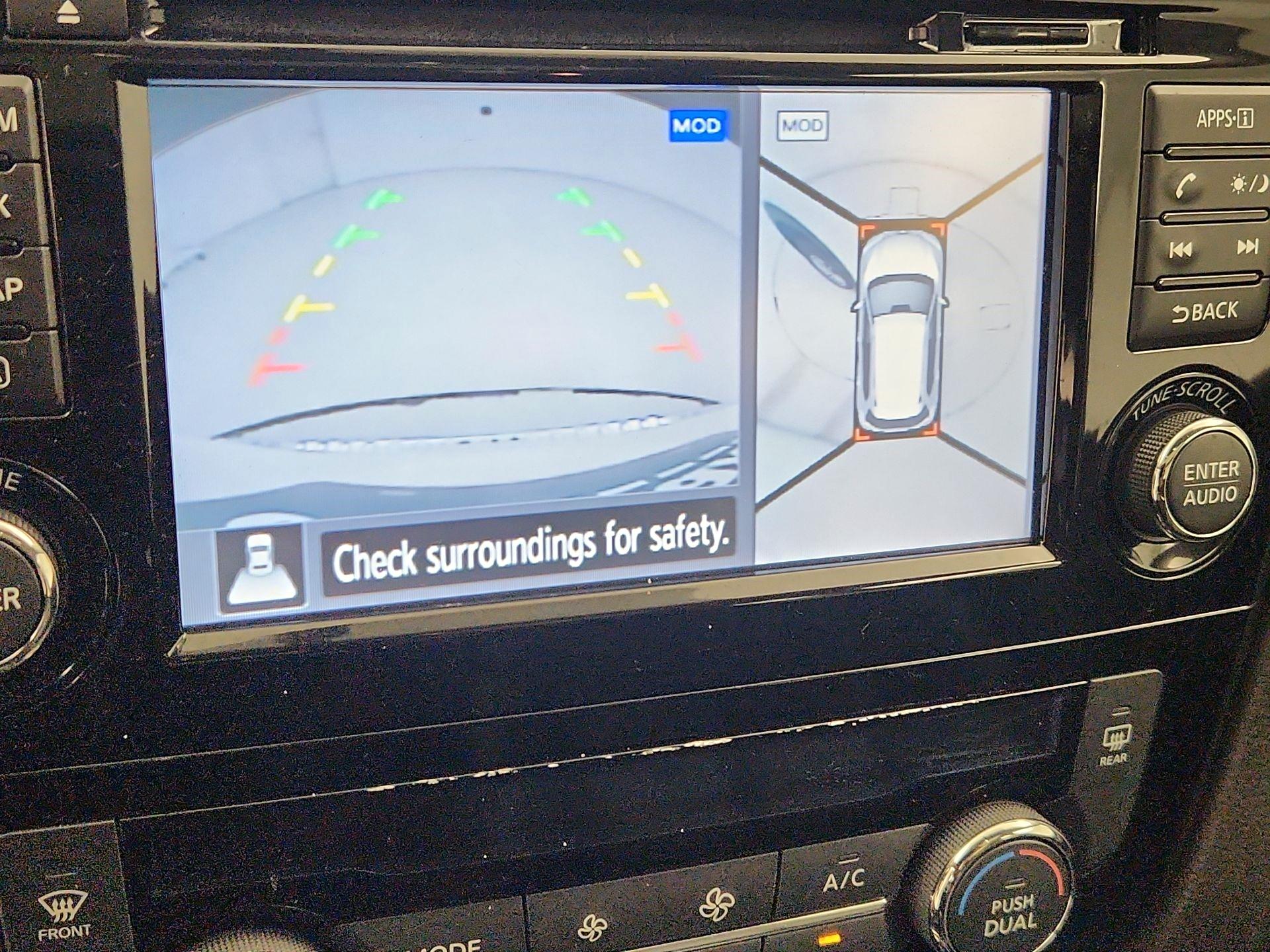 Thumbnail: 2015 Nissan Rogue - 15