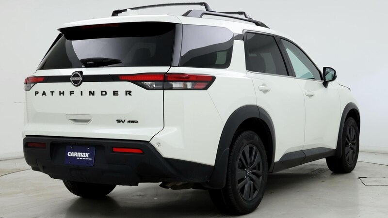 2022 Nissan Pathfinder SV 8