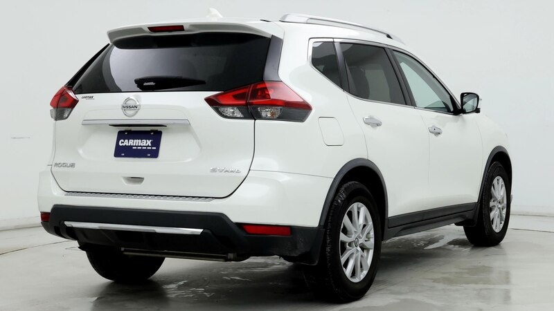 2018 Nissan Rogue SV 8