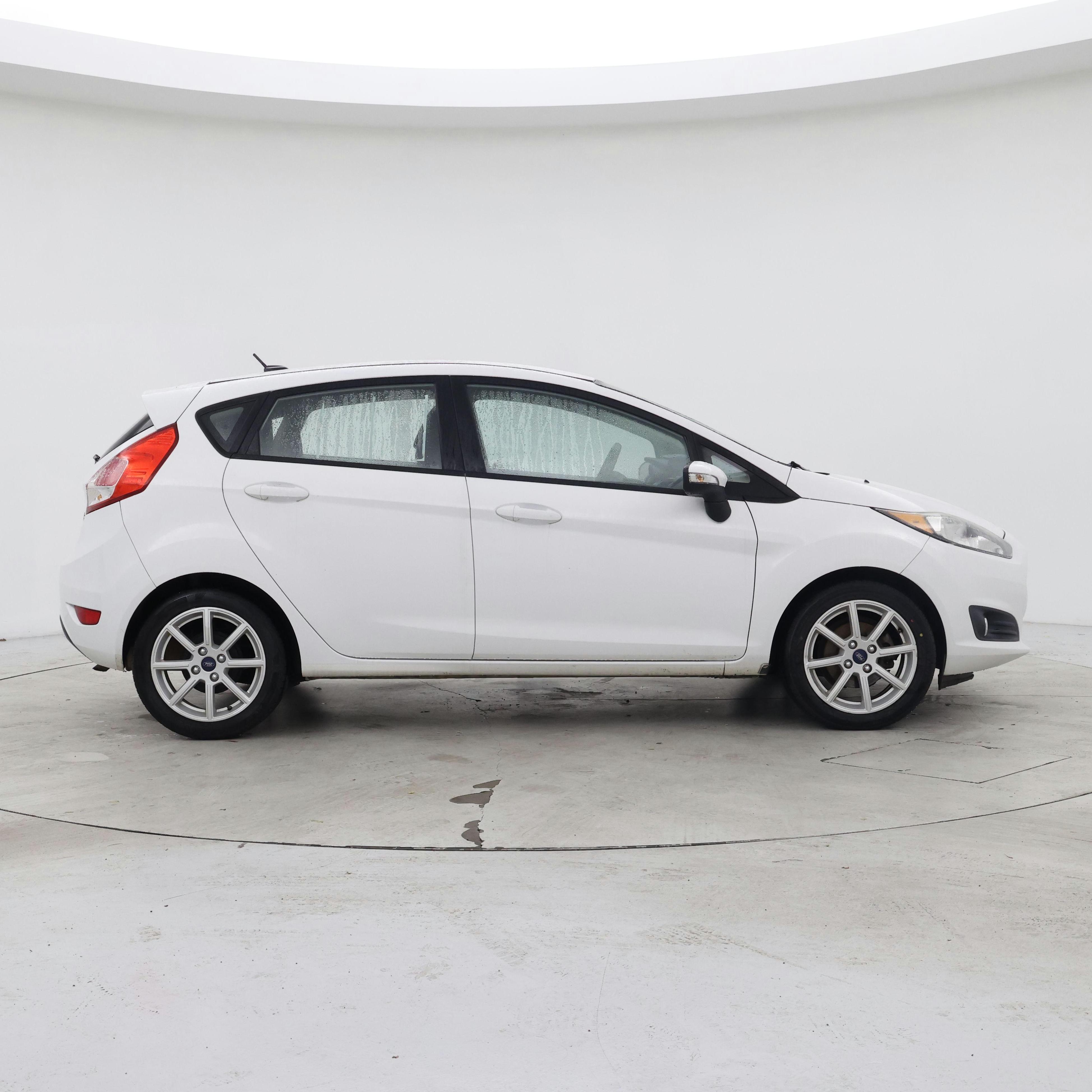 Thumbnail: 2015 Ford Fiesta - 7