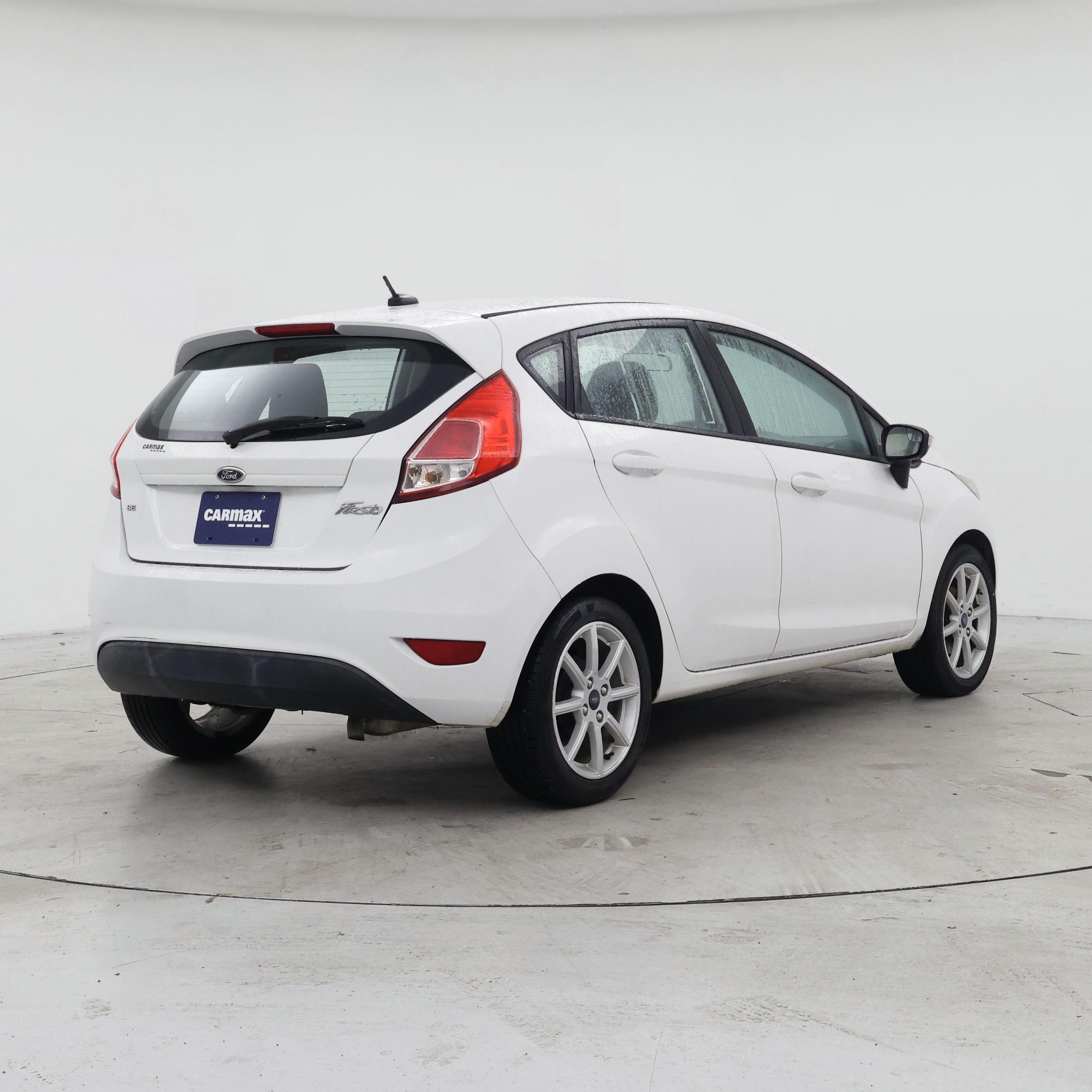Thumbnail: 2015 Ford Fiesta - 8