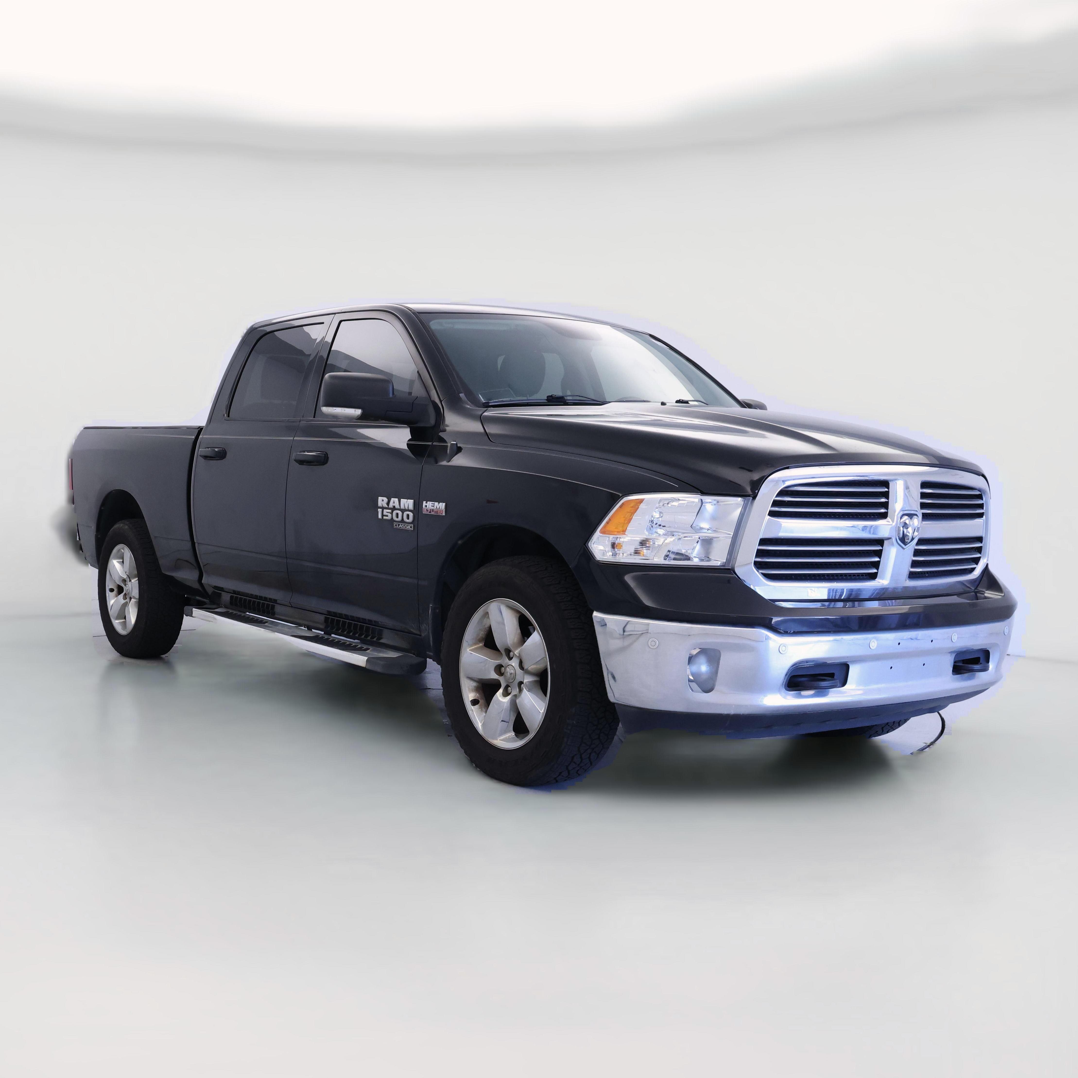 Thumbnail: 2019 RAM 1500 Classic - 1