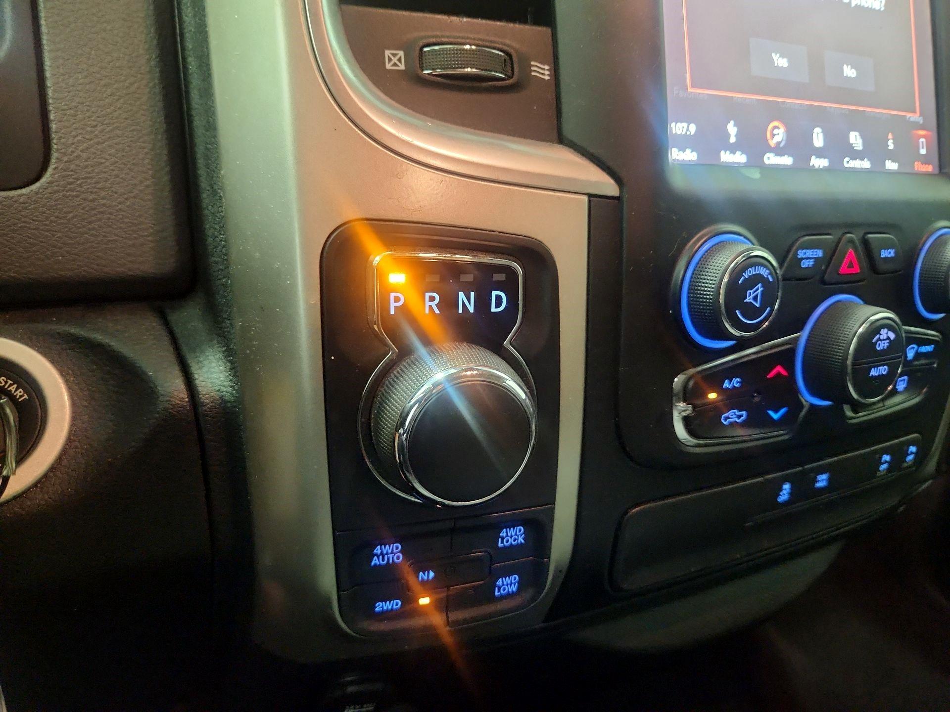 Thumbnail: 2019 RAM 1500 Classic - 18